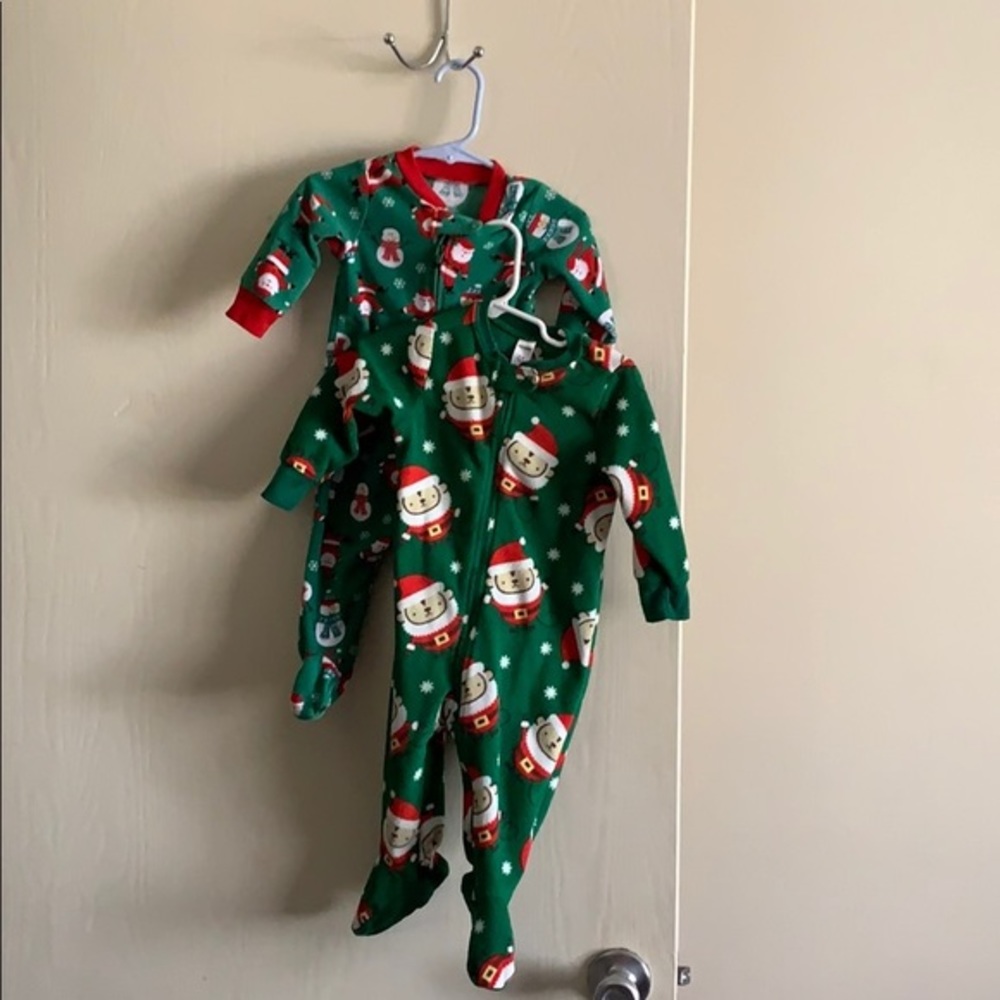 Christmas Pajamas - size 6 and 6-12 months Pre ow